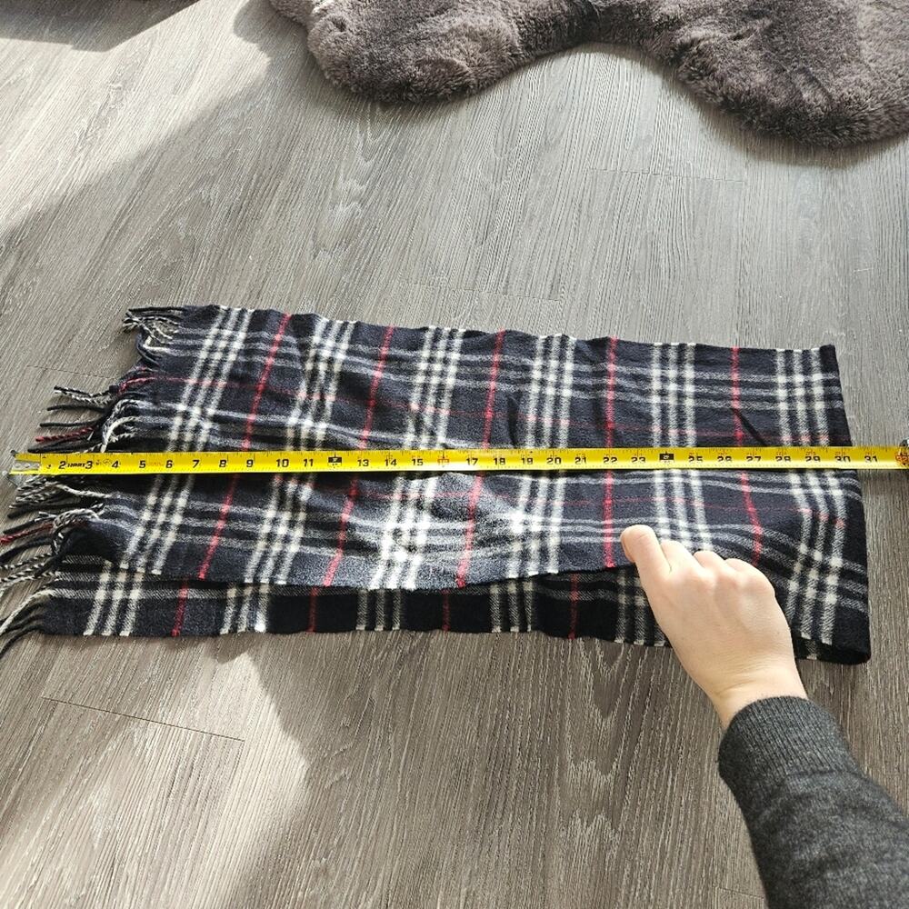 Burberry 100% Cashmere Plaid Fall Scarf - Picture 4 of 5
